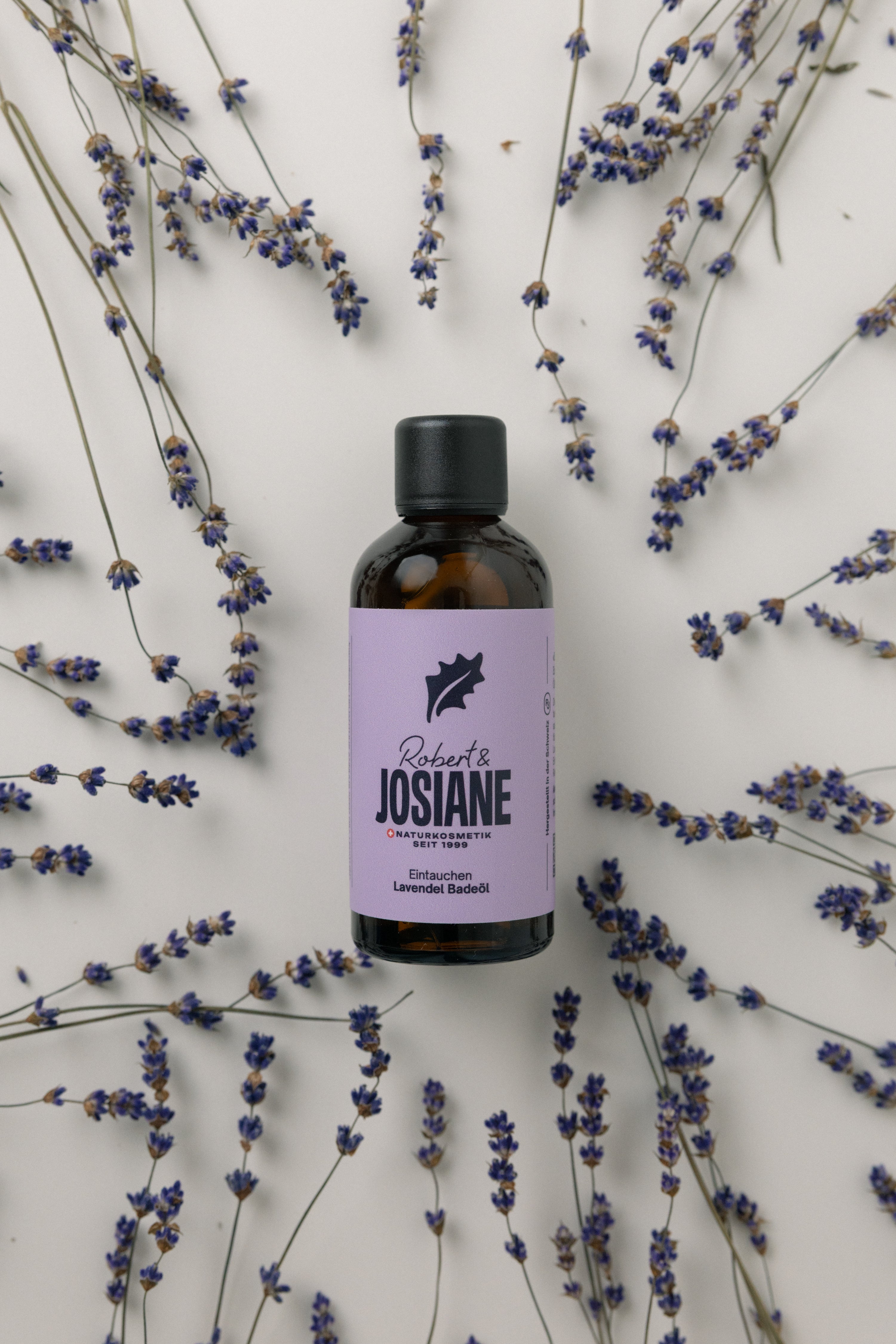 Lavender bath oil - by Robert & Josiane